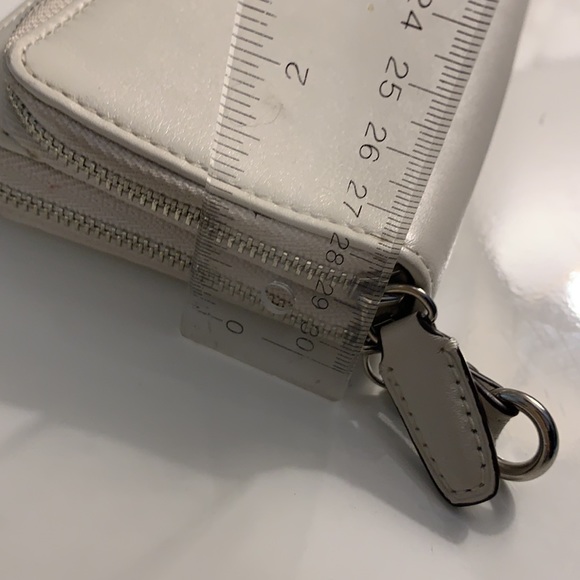 Coach Authentic Double Zip Genuine Leather Wallet in Color White - Picture 11 of 13